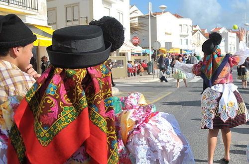 Portugal Realty - Nazare Portugal - Traditional costume for women of Nazare