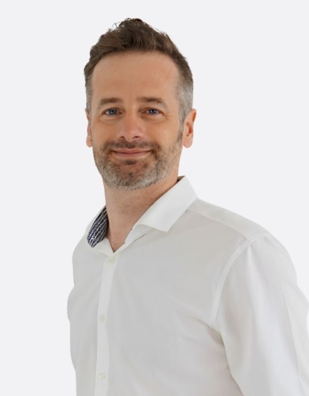 TIM DEMEYER Sales Director - Immo Portugal