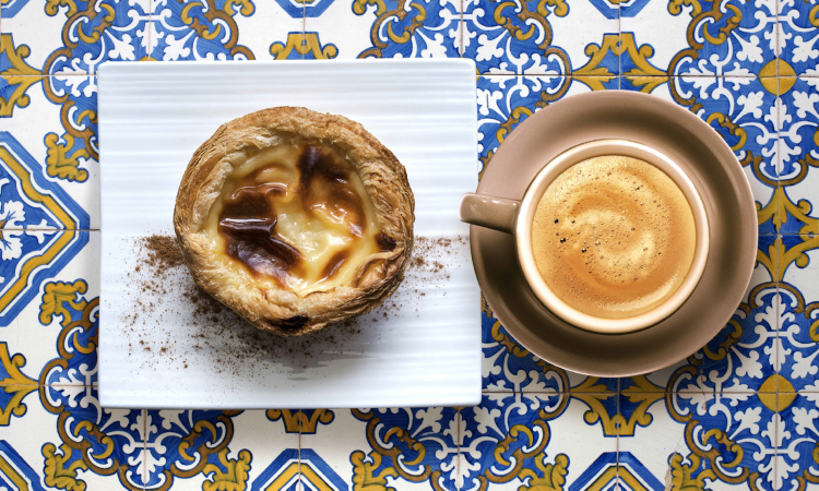 Café português: Como pedi-lo e porque deve fazê-lo